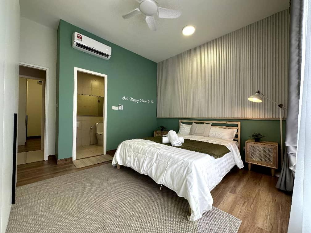 The Apple Premier Condo Three Bedroom In Melaka 外观 照片